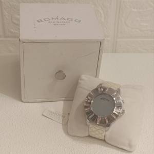 💰hkd500 ​ ​ 🫶⌚#議價請移玉步🌟no bargain  😎Vintage 「ROMAGO」DESIGN SWIS...