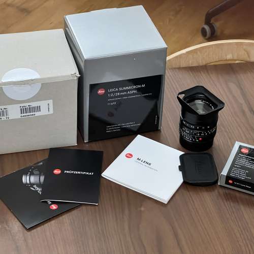 Leica Summicron-M 1:2 28mm ASPH 11672 full set with boxes + one new hood/cover
