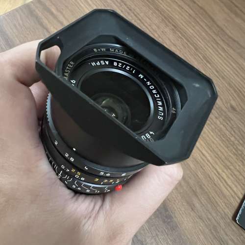 Leica Summicron-M 1:2 28mm ASPH 11672 full set with boxes + one new hood/cover