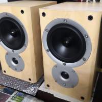 KEF  Cresta 10書架喇叭90%新