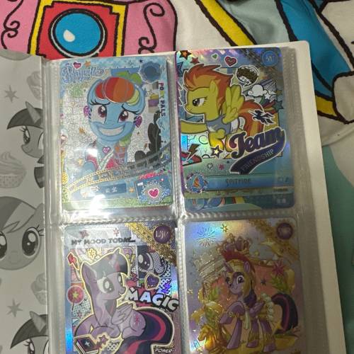 小馬寶莉卡册以及卡