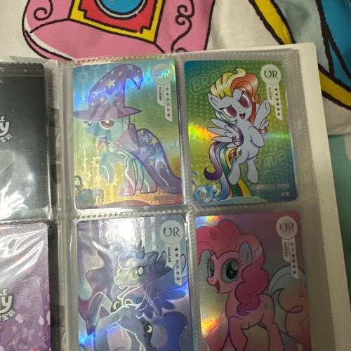 小馬寶莉卡册以及卡