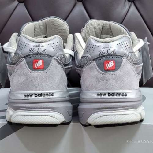 New Balance M990GY3