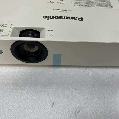 Panasonic 樂聲 商用投影機 PT-LB353 燈泡使用時間849小時 (LCD 投影機, 3300 流明...