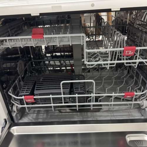 Toshiba座檯式洗碗碟機