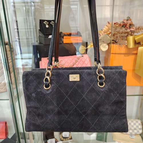 CHANEL黑色經典菱格麂皮托特包  Classic / Timeless Quilted Suede Tote Bag