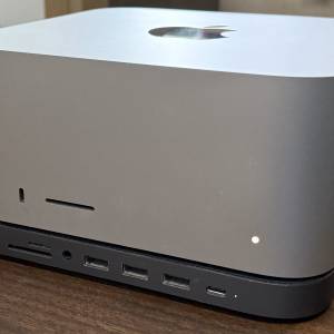 Mac Studio M1 Max 32GB 1TB + USB Hub