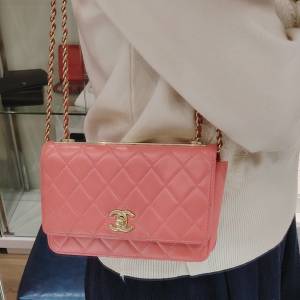 CHANEL Trendy CC Turn Lock Wallet On Chain Pink Color 香奈兒粉紅色Trendy CC系...