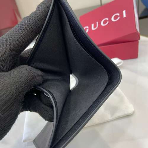 gucci 銀包