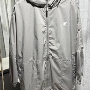 男裝 New Balance 有帽風褸 Size L  95% new  樂富交收