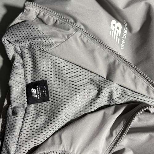 男裝 New Balance 有帽風褸 Size L  95% new  樂富交收