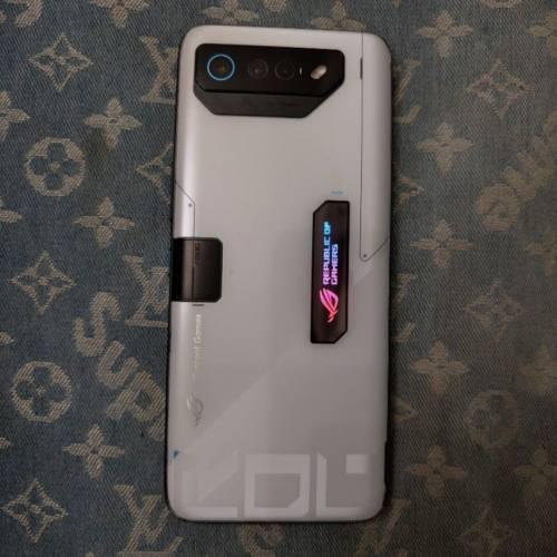 ASUS ROG PHONE 7 Pro 16+512GB雙卡5G 很新淨