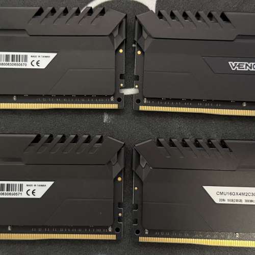 Corsair DDR4 3000 8GB 4條 合共3GB
