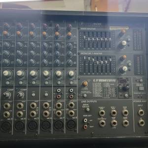 mackie power mixer