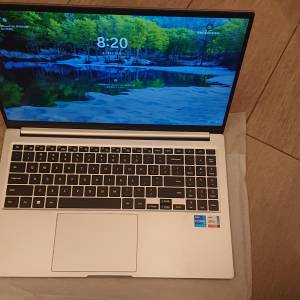 Samsung book3 13代i5