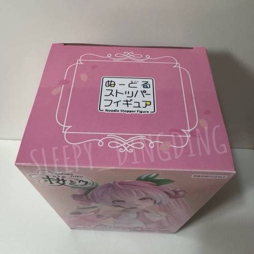 日本帶回 日本正版 Furyu 櫻初音 Sakura Miku 初音未來 2024 限定珍珠色 杯麵蓋 杯...