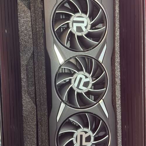 Ati 6950xt 過保養有盒全新一樣