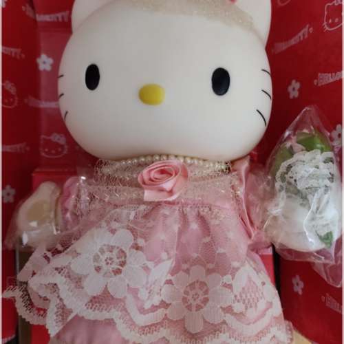 Hello Kitty Sanrio 日本限定版公主公仔8吋高 1set