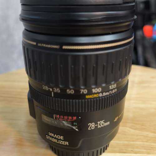 Canon 28-135 f3.5-5.6 IS USM 防震變焦鏡頭