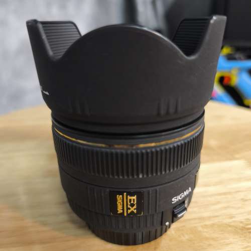 Sigma 30mm F1.4 EX DC HSM canon