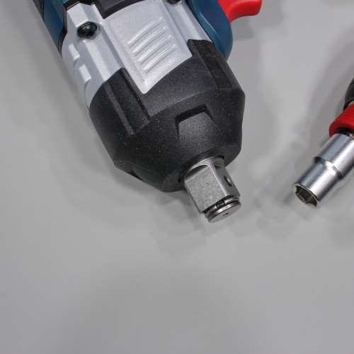 全新Bosch GDS 18V-1600HC 鋰電衝擊扳手(淨機)