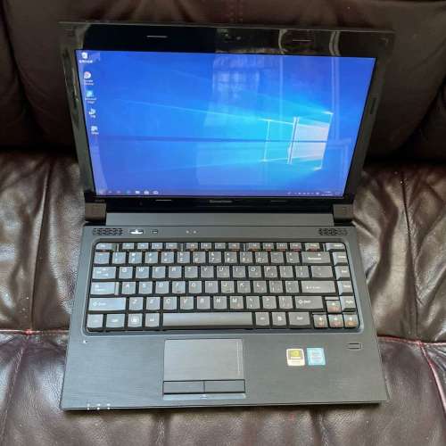 Intel i7 Lenovo 手提電腦，頂配 8G 閃存記憶體，2TB Samsung 870 SSD 高速固態硬盤...