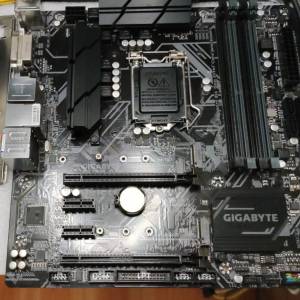 技嘉 Z370M D3H Micro-ATX主機版 (正版Window10Pro啟用碼) Socket 1151 適合8、9代CPU