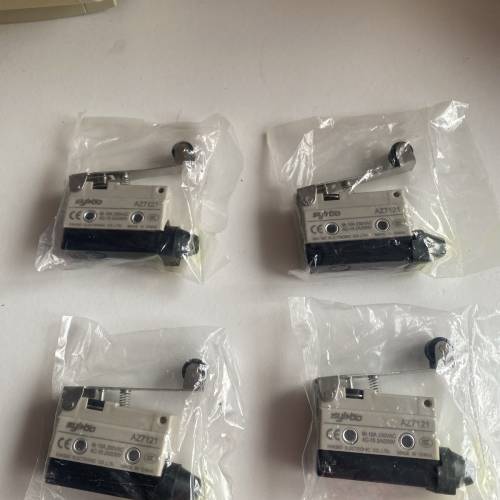 正品銀鐲點行程限位微動開關 AZ-7121