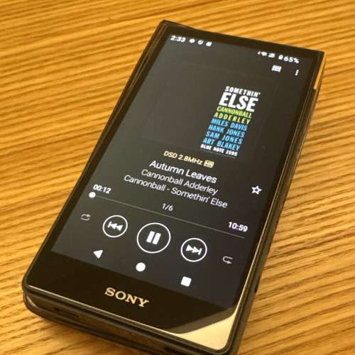 Sony zx707