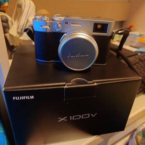 Fujifilm X100V