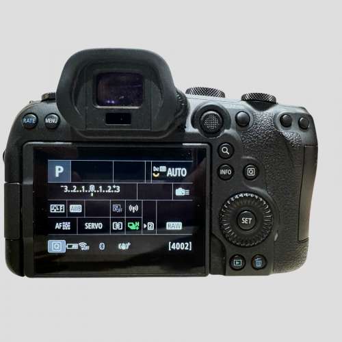 Canon EOS R6