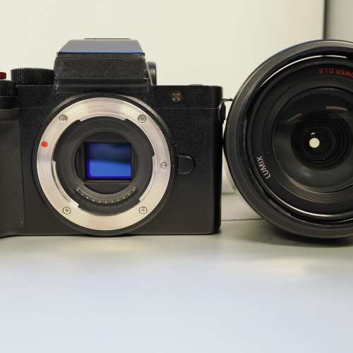 Panasonic G100 + 14-140mm F3.5