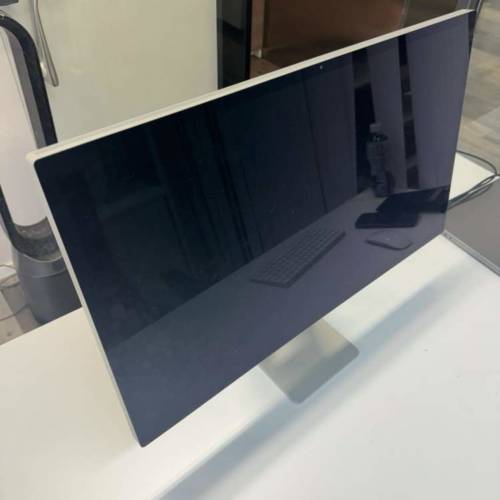Apple Studio Display 27”