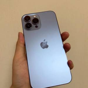 iPhone 13 pro max 1TB 自用機，電池效能95 ％，送Magsafe Case及玻璃貼