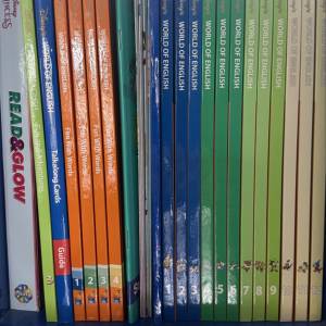Disney,s 迪士尼，2支點讀筆，書籍連DVD
