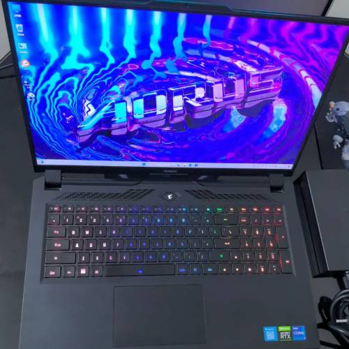 技嘉Latop aorus 17 360hz i7+3070ti 32+1T
