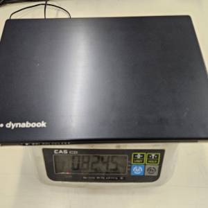 超輕 notebook i5-8250u, 16g ram, hdd 256, 9成新