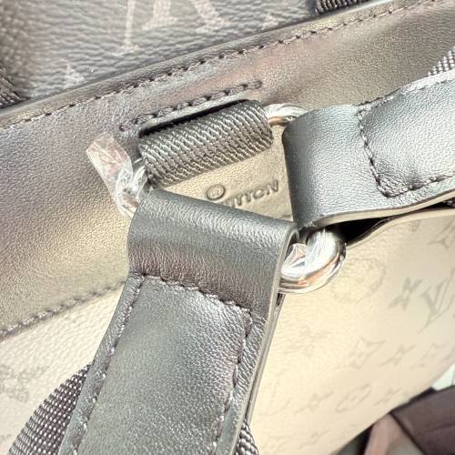 lv 男士背囊背包