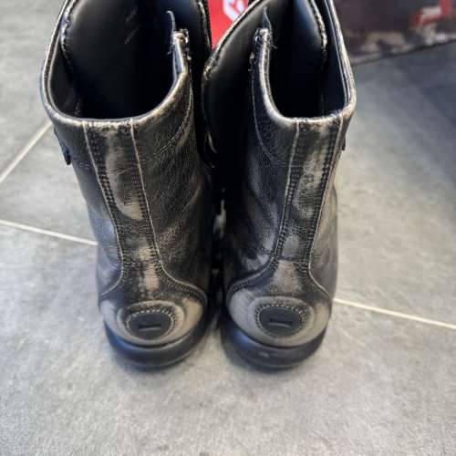 (99.9% 新) Camper Pelotas Bi-color Leather Boots EU38