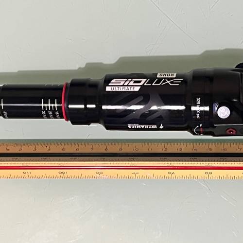 RockShox SIDLuxe ULTIMATE尾震