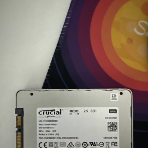 Crucial  MX300 2.5 SSD 525GB