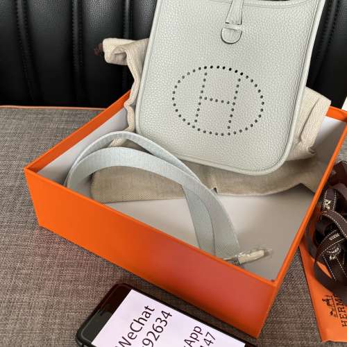 Hermes Evelyne