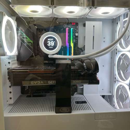 CPU: AMD 5900X Display: EVGA 3080 (即買即用)