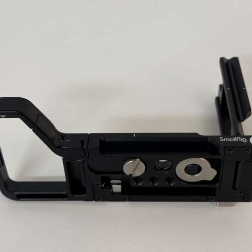 SmallRig 3984 Foldable L-Shape Mount Plate (99% New) (For Sony A7R V / A7 IV / A