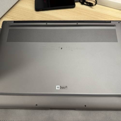 ASUS Zenbook S 16 (UM5606)