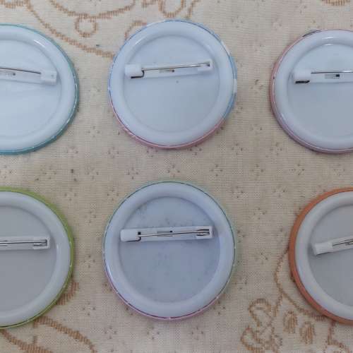 全新Peppa Pig襟章 徽章 掛飾 胸針 別針 胸章 扣章 襟針 扣針 Pins