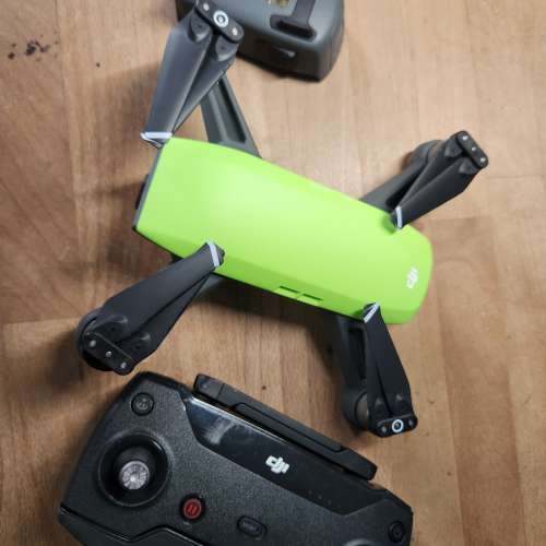 DJI Spark  (2電)