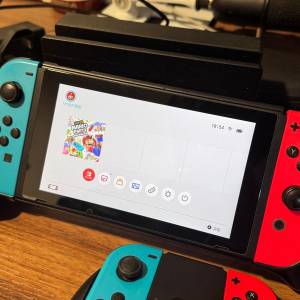 switch 連4個手制+一隻game