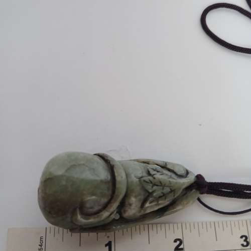 古玉幸運葫蘆擺件/吊件，高约2.5  吋，雙面雕刻，圓滑好水頭。no.D19.4.25