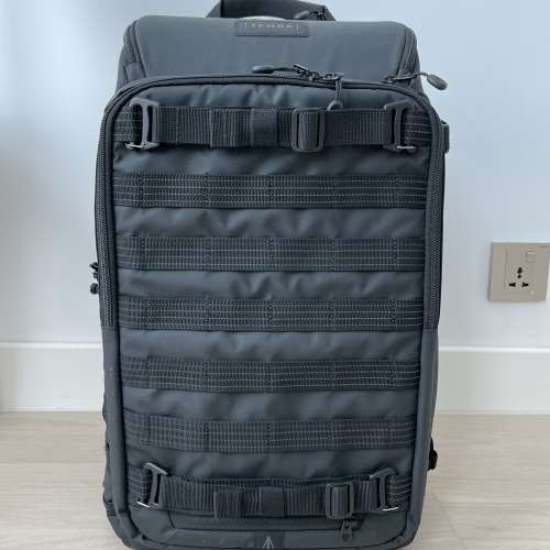 Like new Tenba Axis 24L V2 Backpack